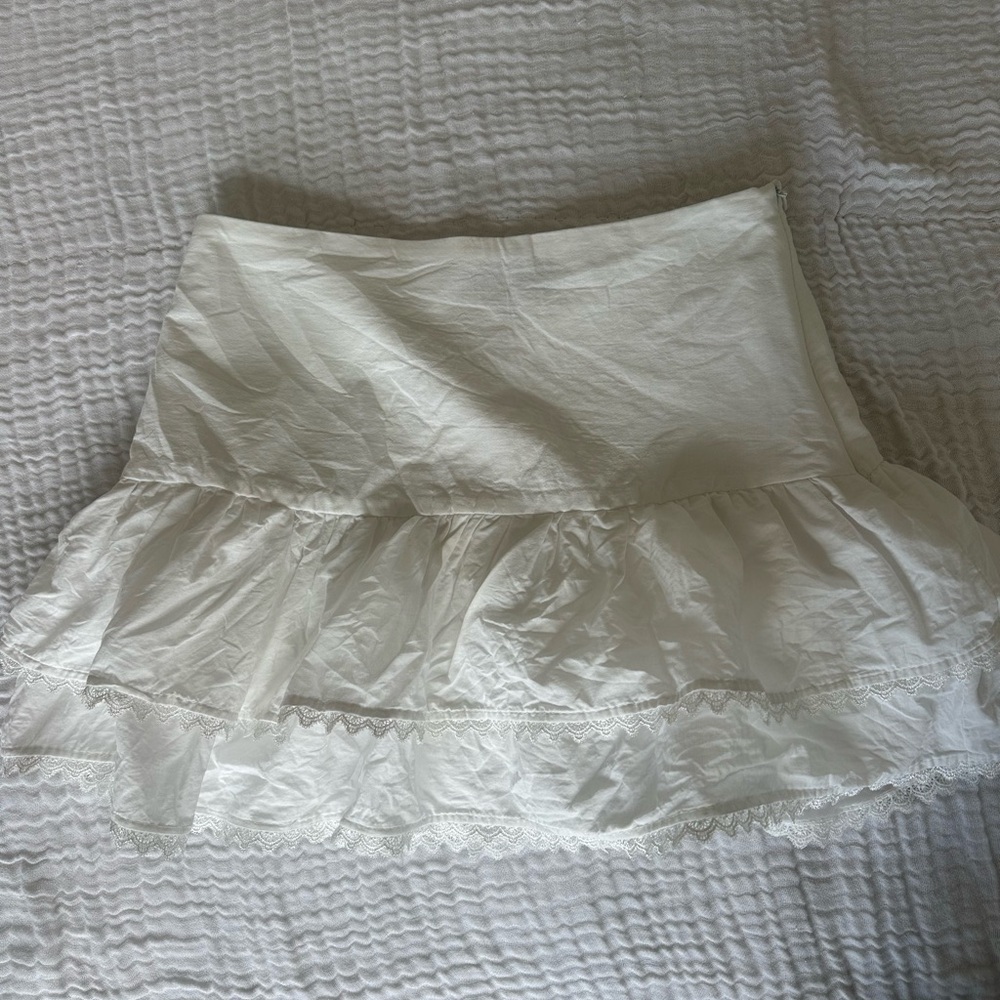 ZARA RUFFLE MINI SKIRT - Picture 2 of 5